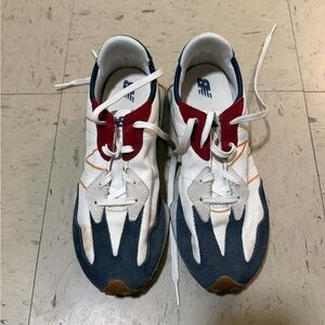 New Balance Women’s 327